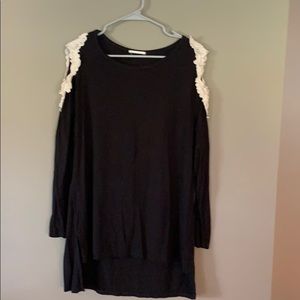 Cold shoulder top